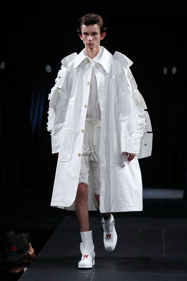 WALTER_VAN_BEIRENDONCK_SS23_ME