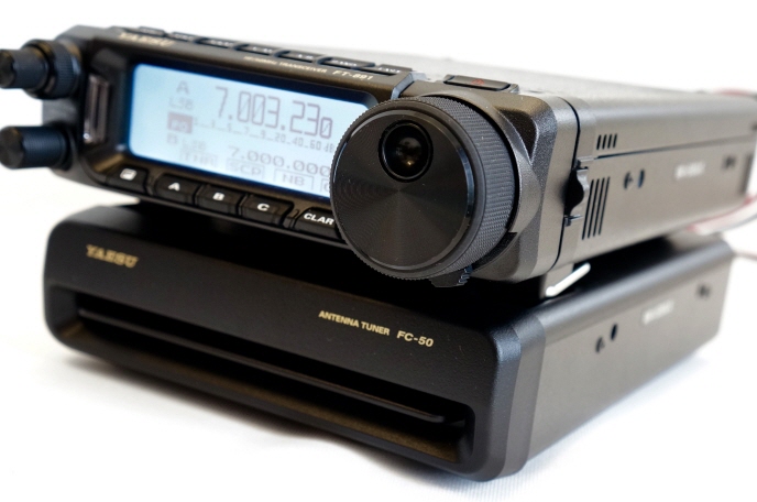 YAESU FC-20 八重洲無線FC-20オートマチック・アンテナチューナーです
