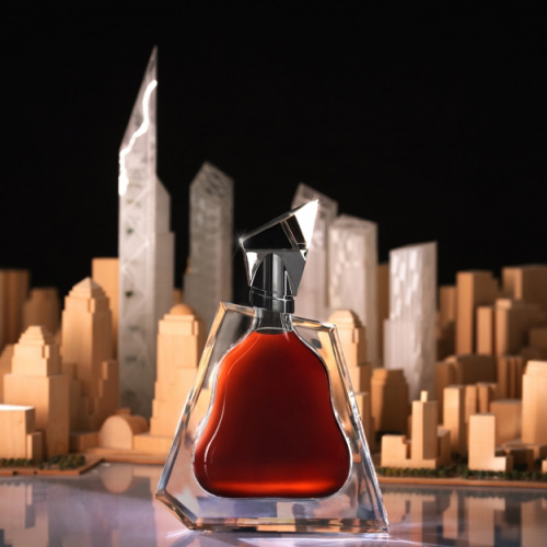 Richard Hennessy ( リシャール ヘネシー ) by ダニエル・リベスキンド