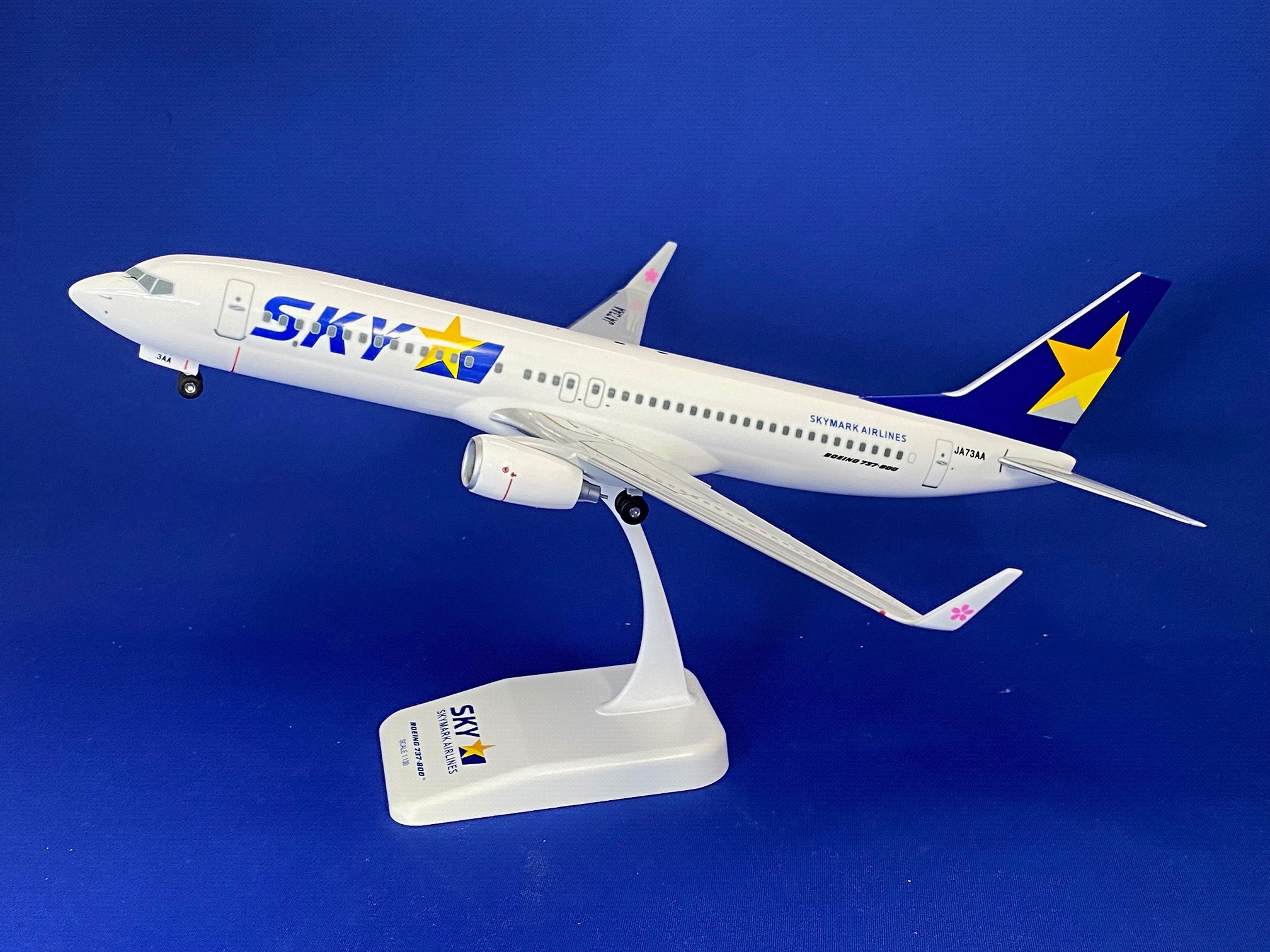 ホーガン 1/200 スカイマーク Boeing 737-800 さくら BC20001 HOGAN