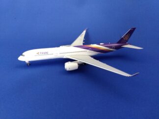 タイ国…Airbus、A350／約1/150 巨大Scale タイ国…Airbus、A350／約1