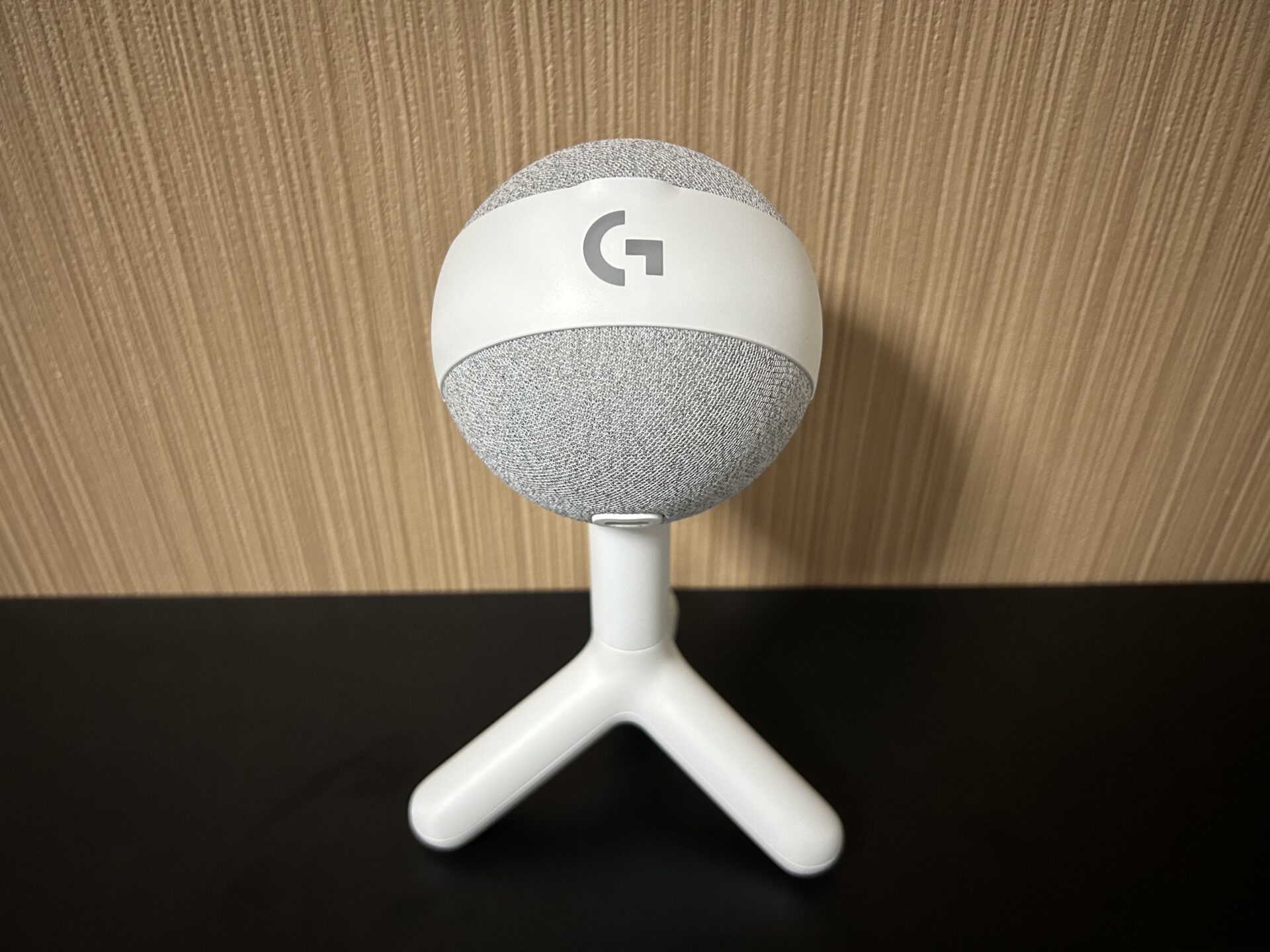 Logicool Yeti ORB ホワイト スタンド型マイク Amazon.co.jp: Logicool