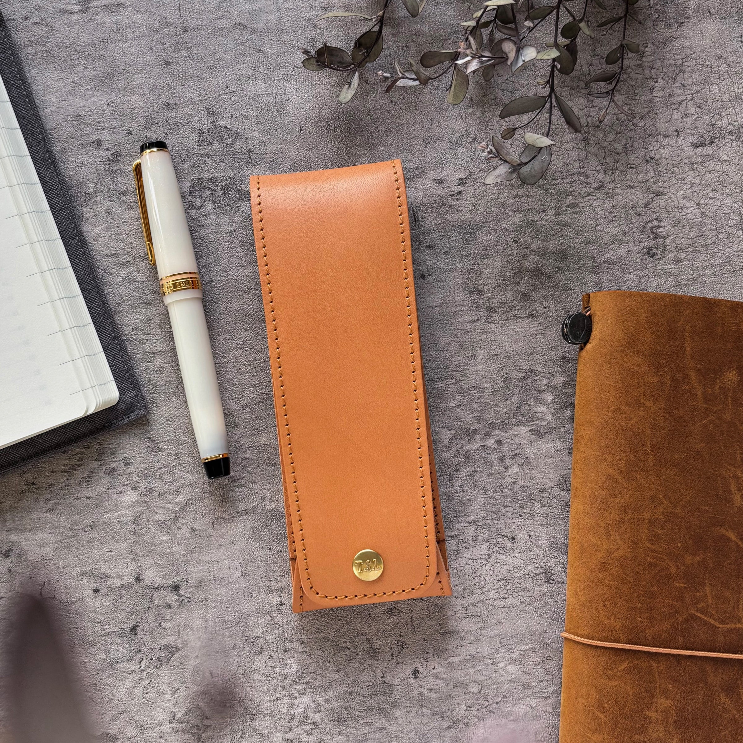 THE SUPERIOR LABOR / シュペリオールレイバー レザーペンケース