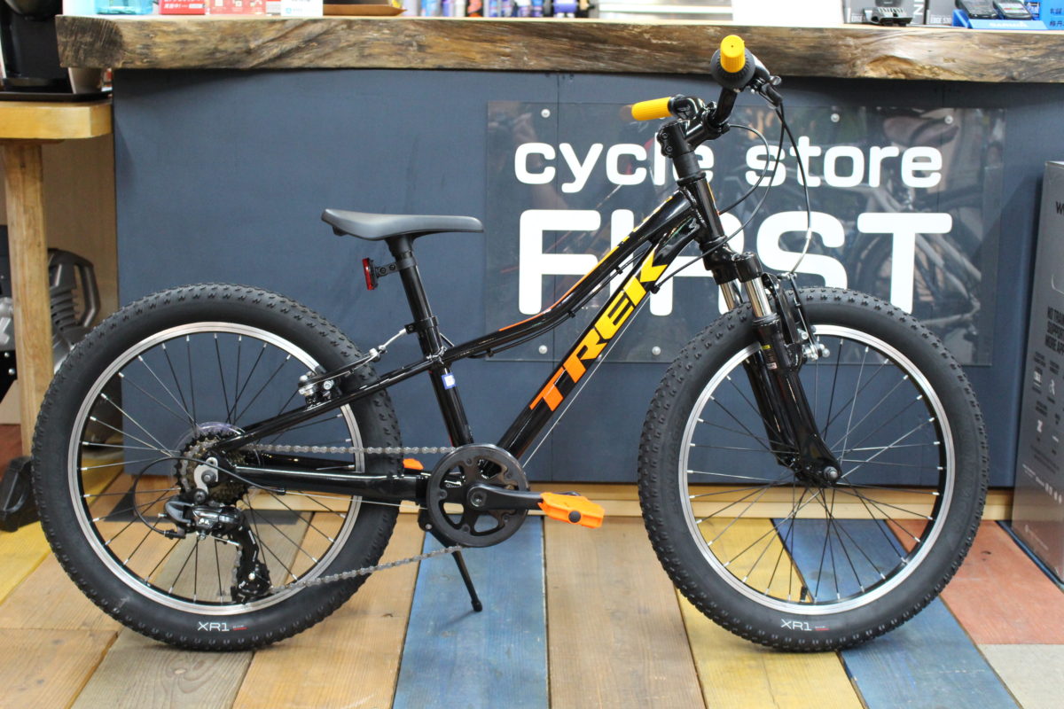 Trek キッズ自転車 20インチ ブラック/オレンジ (東京都中央区引取のみ