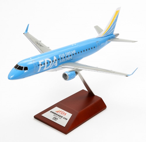 Platz エンブラエル175 フジドリームエアラインズ 薄緑 JA08FJ 1/300