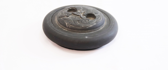 中国の硯で骨董品の価値があるのはどんな種類？買取相場と値段について解説