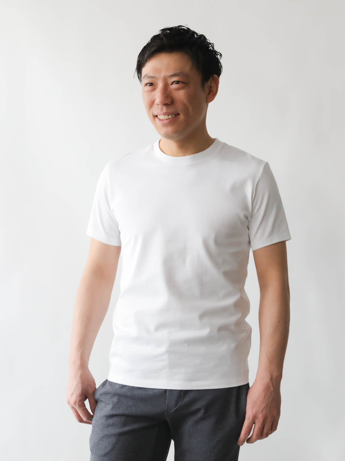 FACT Tシャツ Lサイズ クリーム色 FACT Tシャツ Lサイズ クリーム色