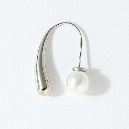 Nei/nor]【サージカルステンレス】パールキャッチピアス | KOBUNSHA