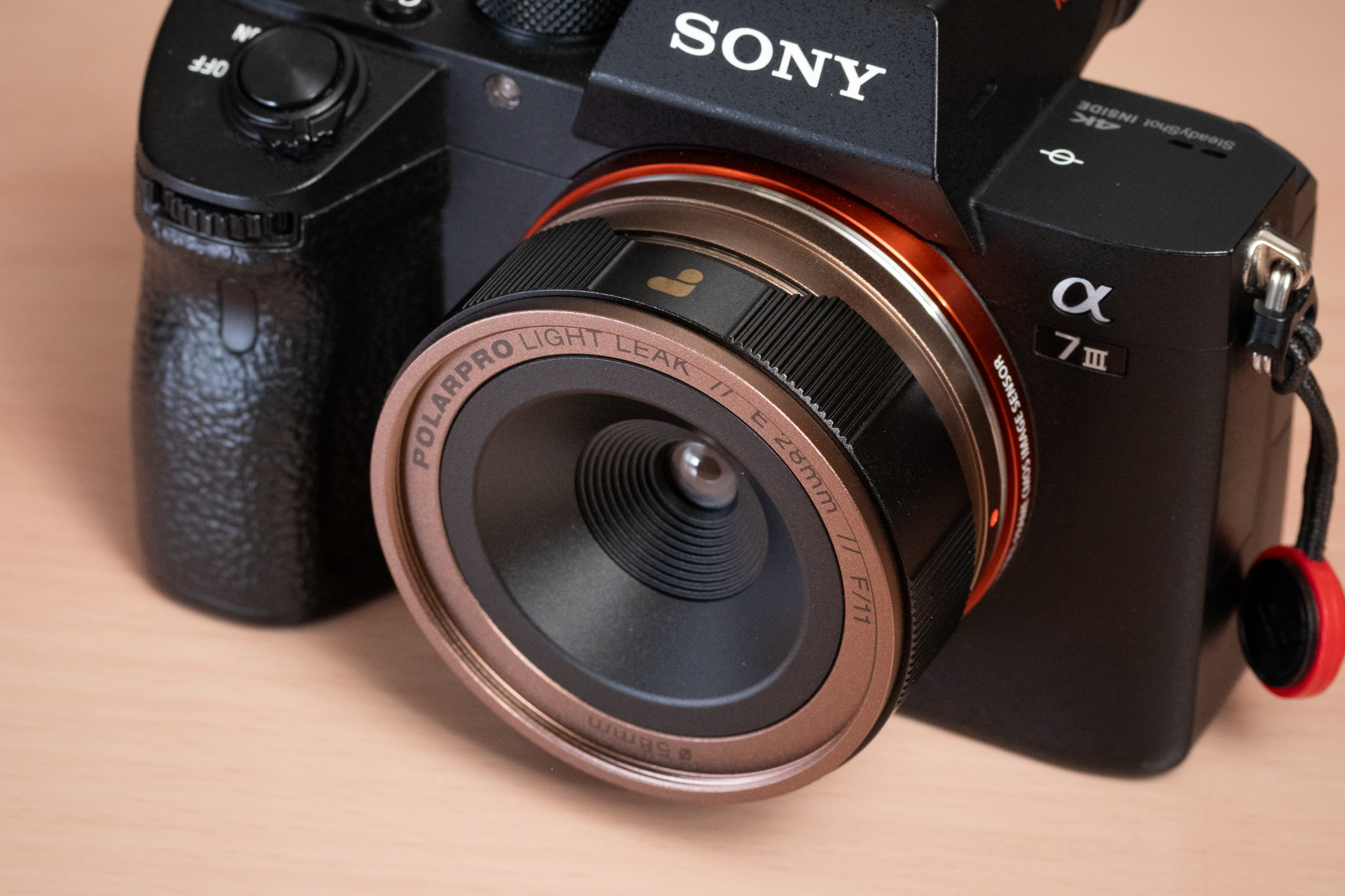 LIGHT LEAK POLARIZING 28mm F/11 レンズ Amazon.com : PolarPro