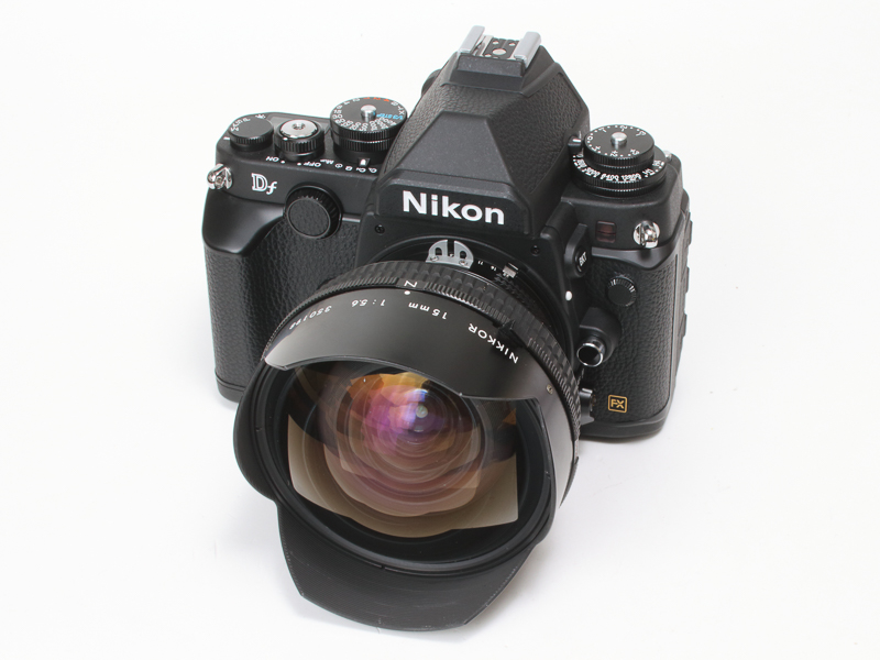 赤城耕一の「アカギカメラ」 第8回：ニコンDfとFマウントニッコールを