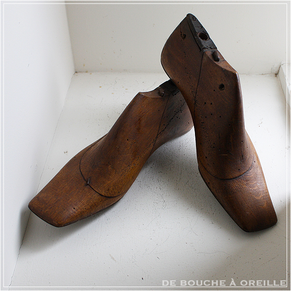 オールドバカラ アンティーク DE BOUCHE A OREILLE / embauchoirs en