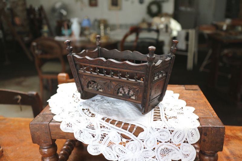 ブルターニュ家具のドールベッド - フランスアンティークのお店 rendez