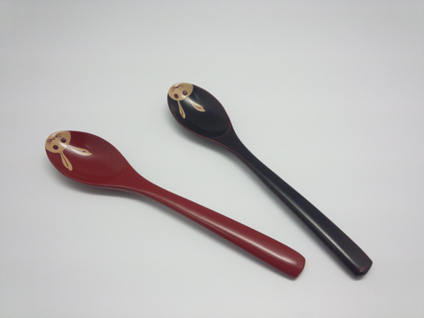 秀衡塗 スプーン ウサギ 1本 | 伝索DENSAKU【伝統工芸品通販サイト】