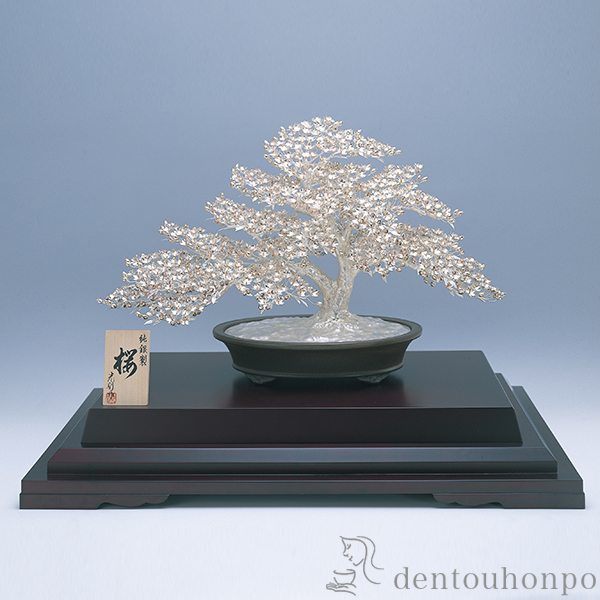 縁起の良い意匠を施した、純銀製の高級中国ギフト工芸品」 縁起の良い