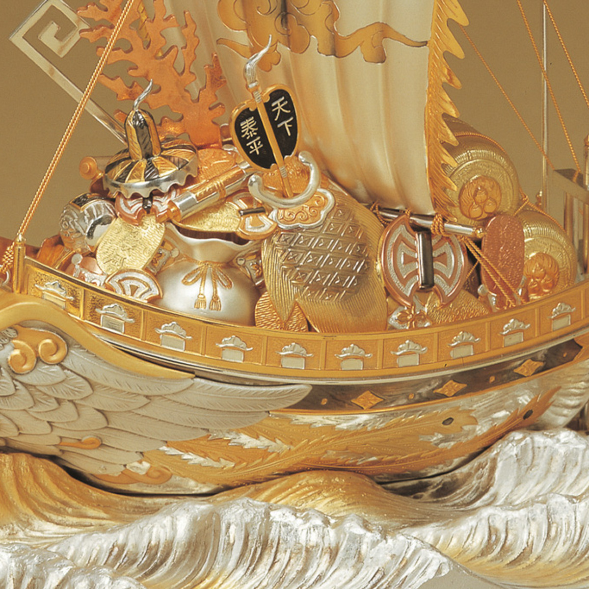 送料無料】 銀製 宝船 鳳凰 A 800g / 武比古 置物 七福神 恵比寿 大黒