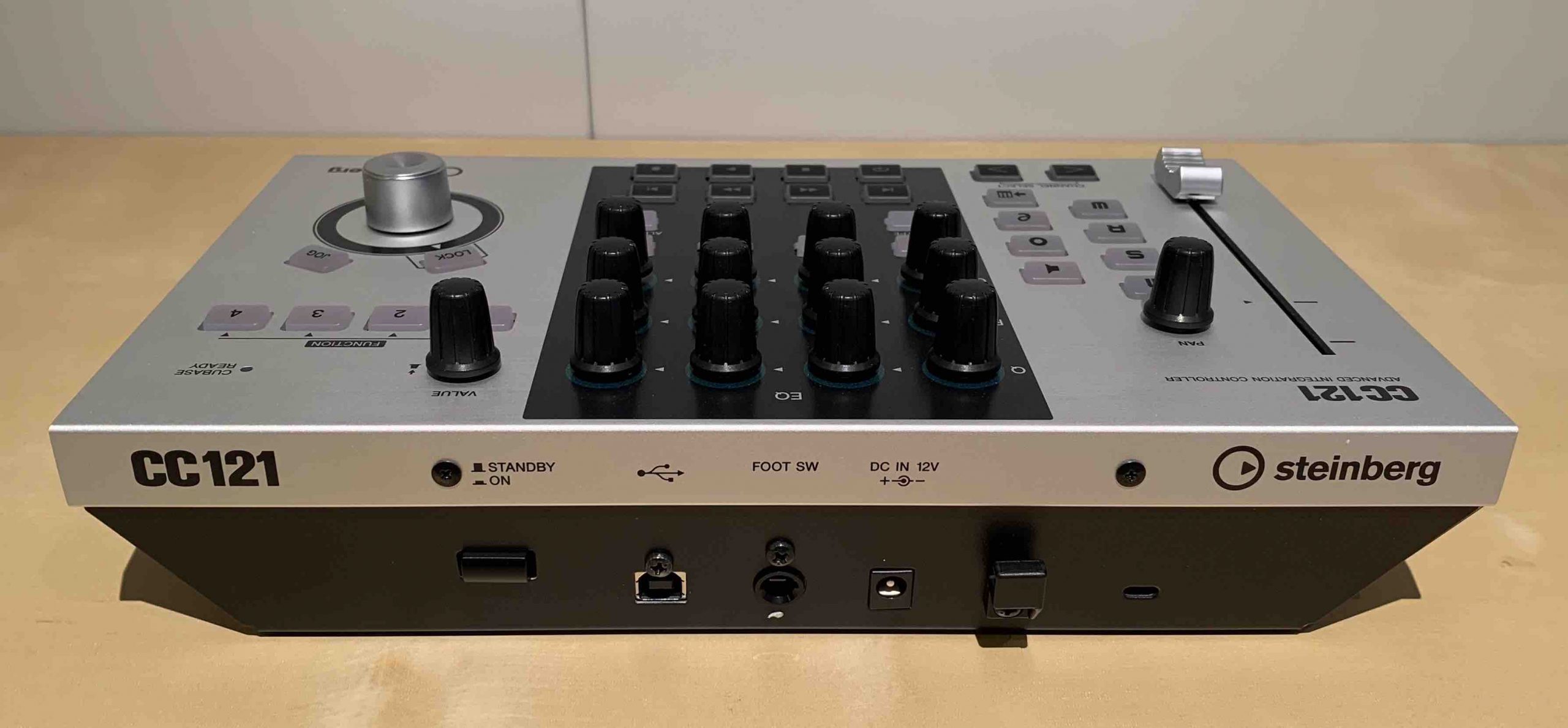 095 steinberg CC121 フィジカルコントローラー STEINBERG