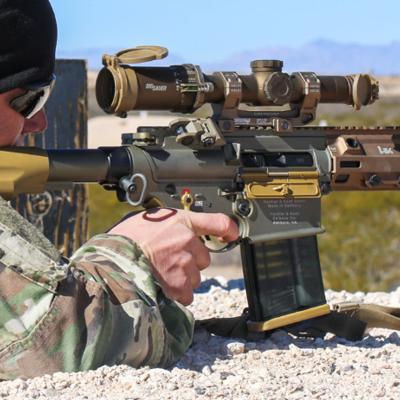 サバゲーの実物装備の通販サイト デザートカウボーイ / Sig Sauer