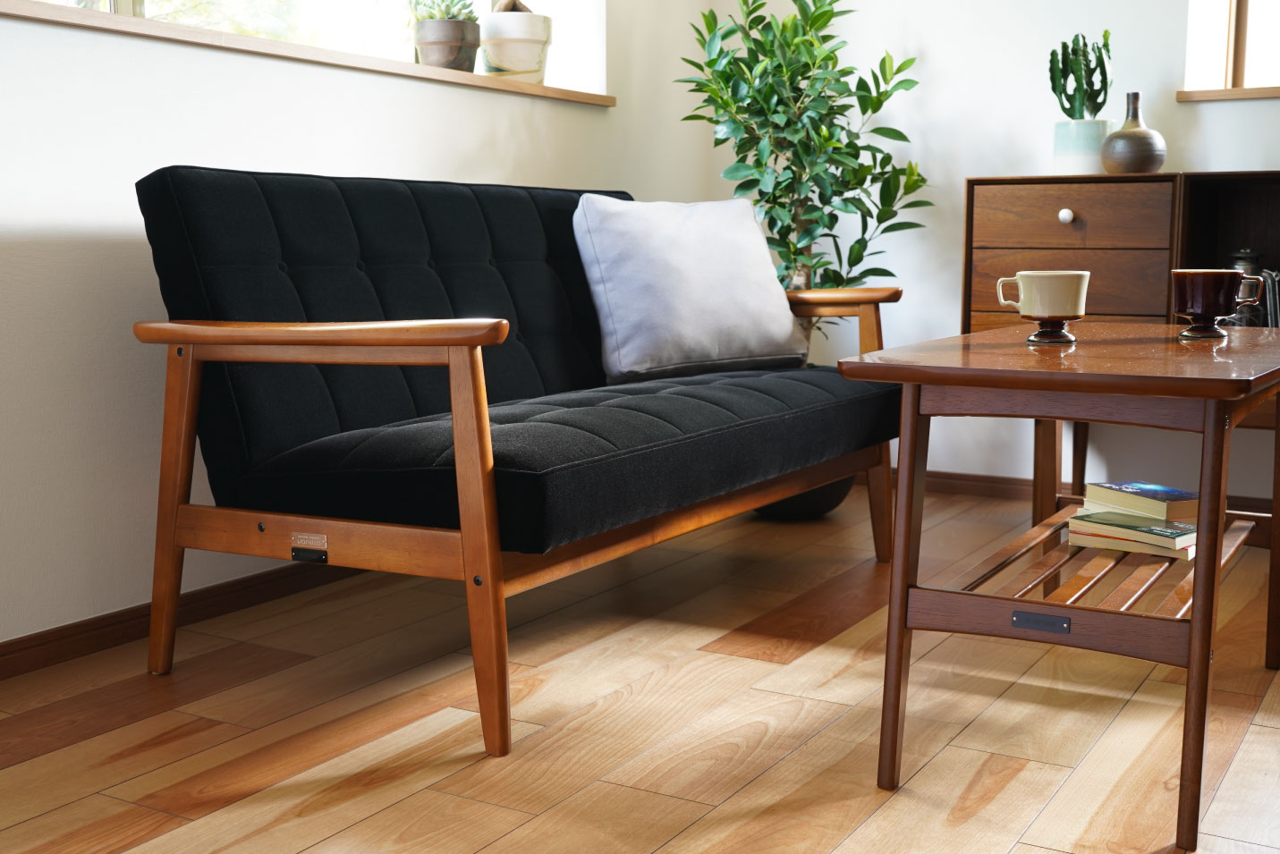 ☆カリモク60 Kチェアソファー☆1掛けソファ1シーターブラック黒 B 美