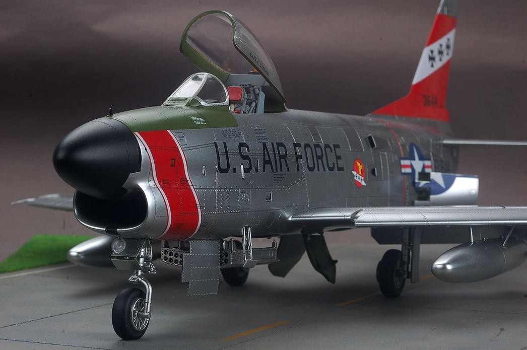 1/32 F-86D セイバードッグ (KH32007) - (株)ビーバーコーポレーション