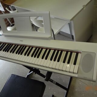YAMAHA NP-32B 電子キーボード ピアジェーロ Yamaha NP-32B デジタル