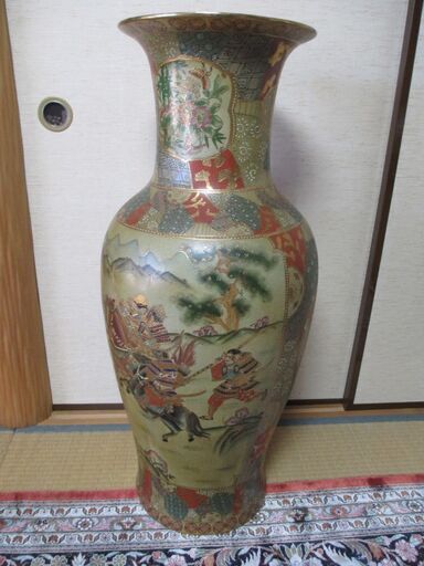 価格交渉可能：陶器 大型飾り壺 薩摩焼？・武者絵 花器 置物 オブジェ