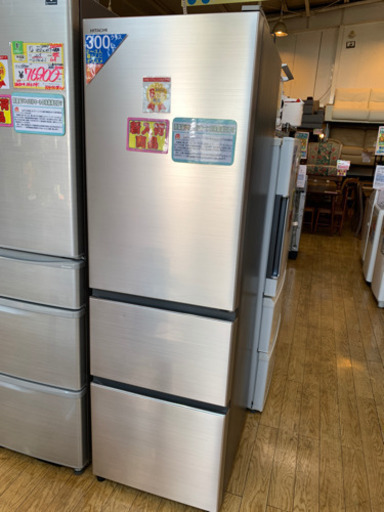 ⭐️スタイリッシュ⭐️2019年製 HITACHI 315L冷蔵庫 R-V32KV 日立