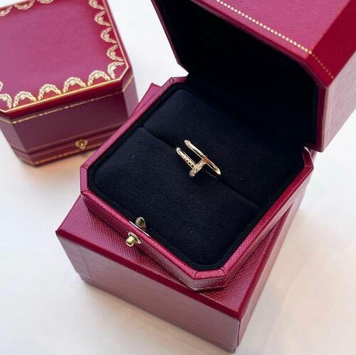 カルティエ空き箱(ジュエリーボックス(リング、ピアス用)、外箱、紙袋