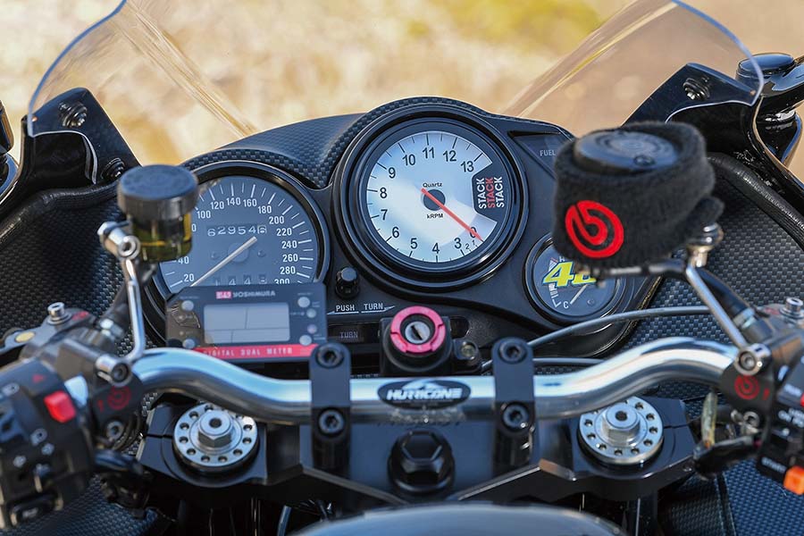 K-2プロジェクト ZX-11（カワサキ ZX-11）フラッグシップらしさに充実