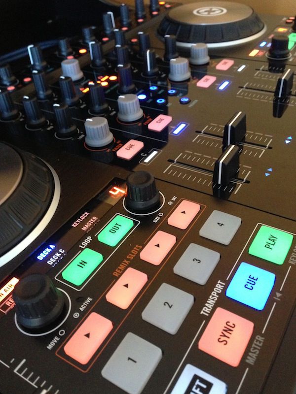 Review: Traktor Kontrol S4 MK2