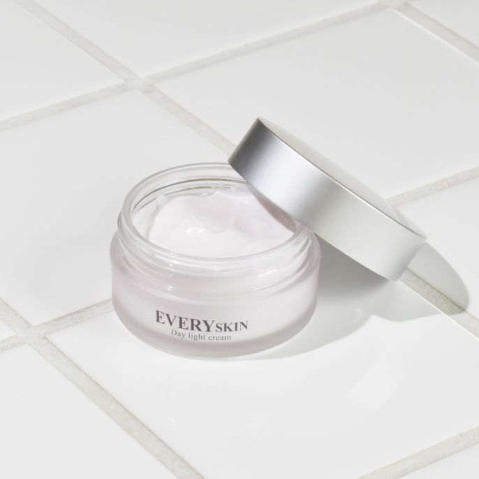 EVERY SKIN Day milk 50ml 乳液 【公式通販】