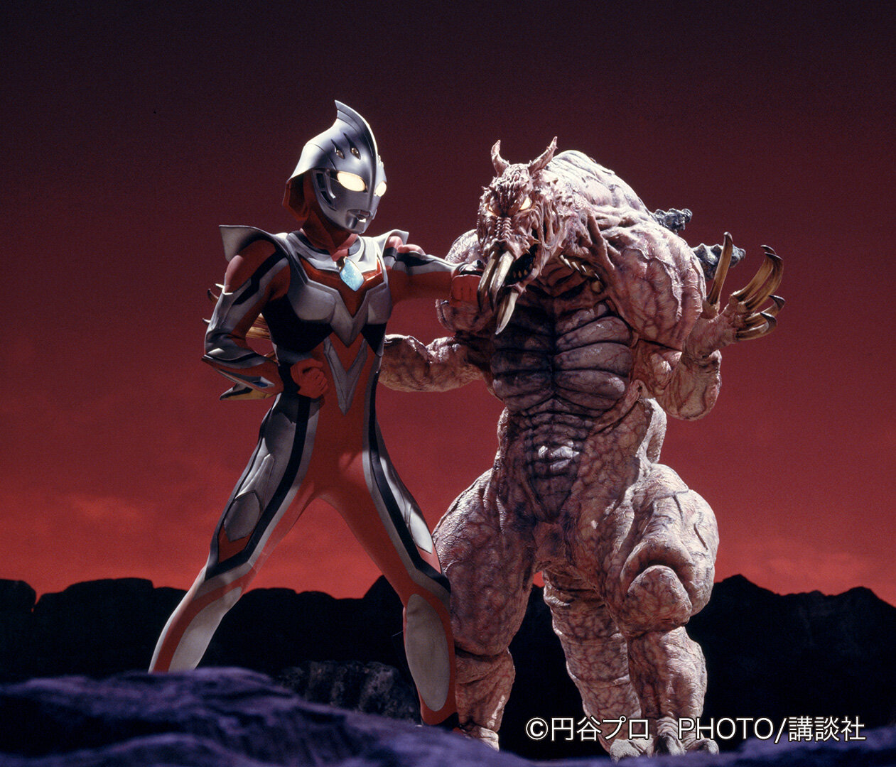 12月25日 クリスマスに悲しみの孤門が救われる ウルトラマンネクサス