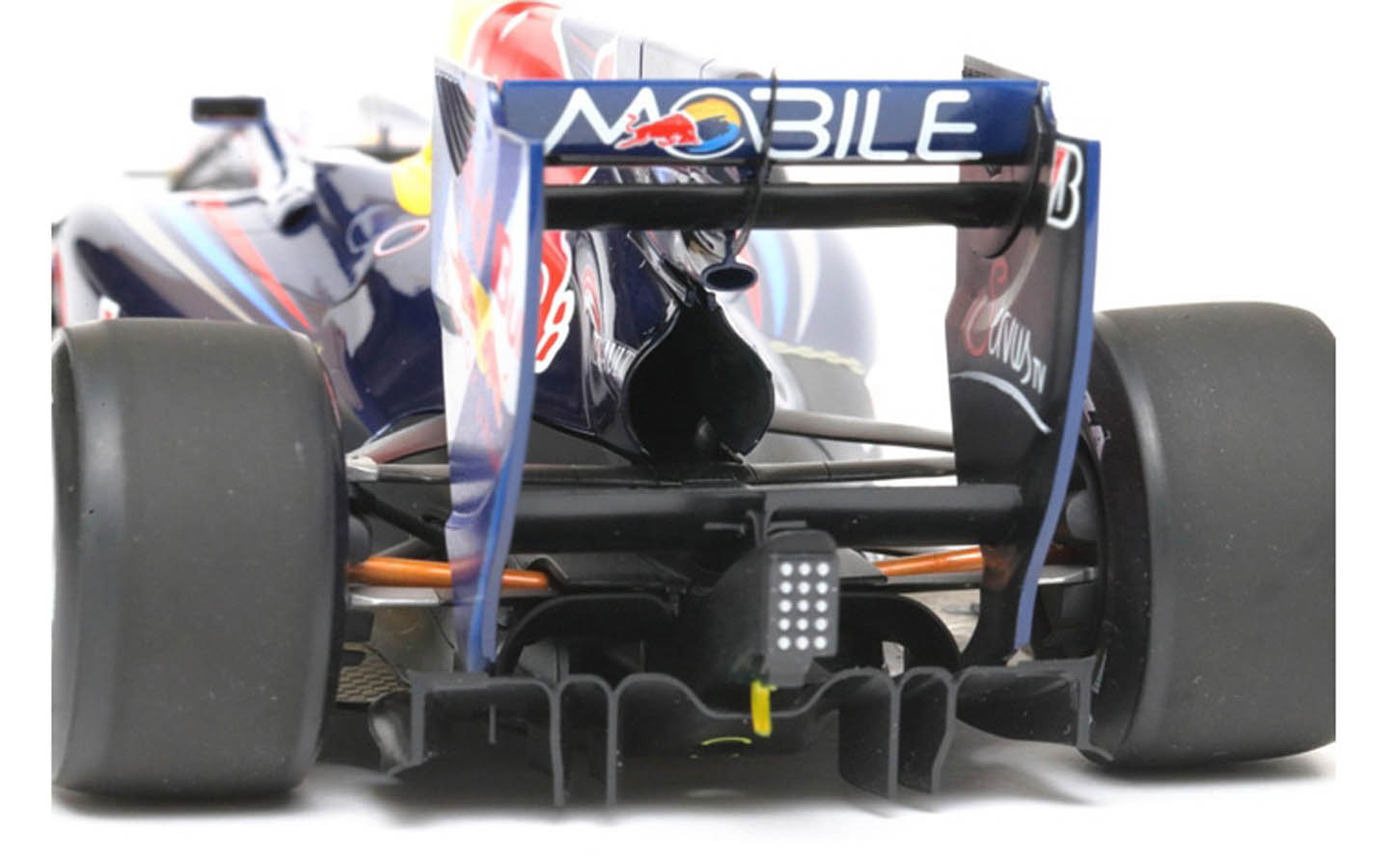 Red Bull Racing Renault RB6 - Tamiya 20067 | kingshobby.com