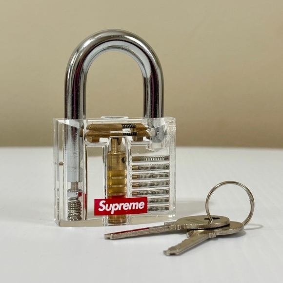supreme Transparent Lock 鍵 シュプリーム