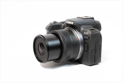 EOS R10のレンズキットはどっちを買うのが正解？【比較レビュー