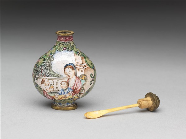 清 乾隆年製 陶胎珐琅(エナメル)彩色絵 造形『太平有象』鼻煙壷嗅ぎ