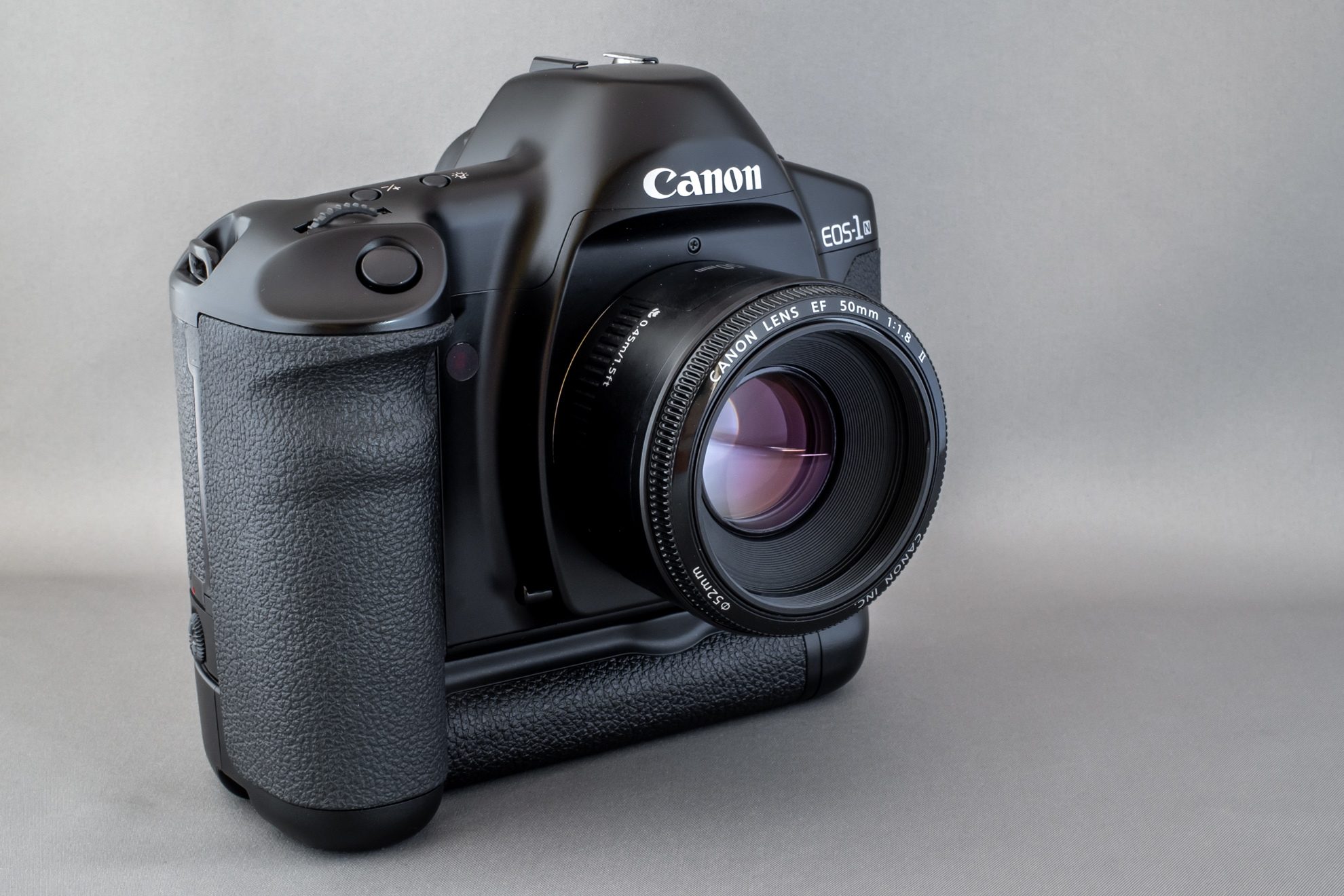 ◇ Canon キャノン EOS-1N フィルム一眼レフ 中古 現状品 230308A2469