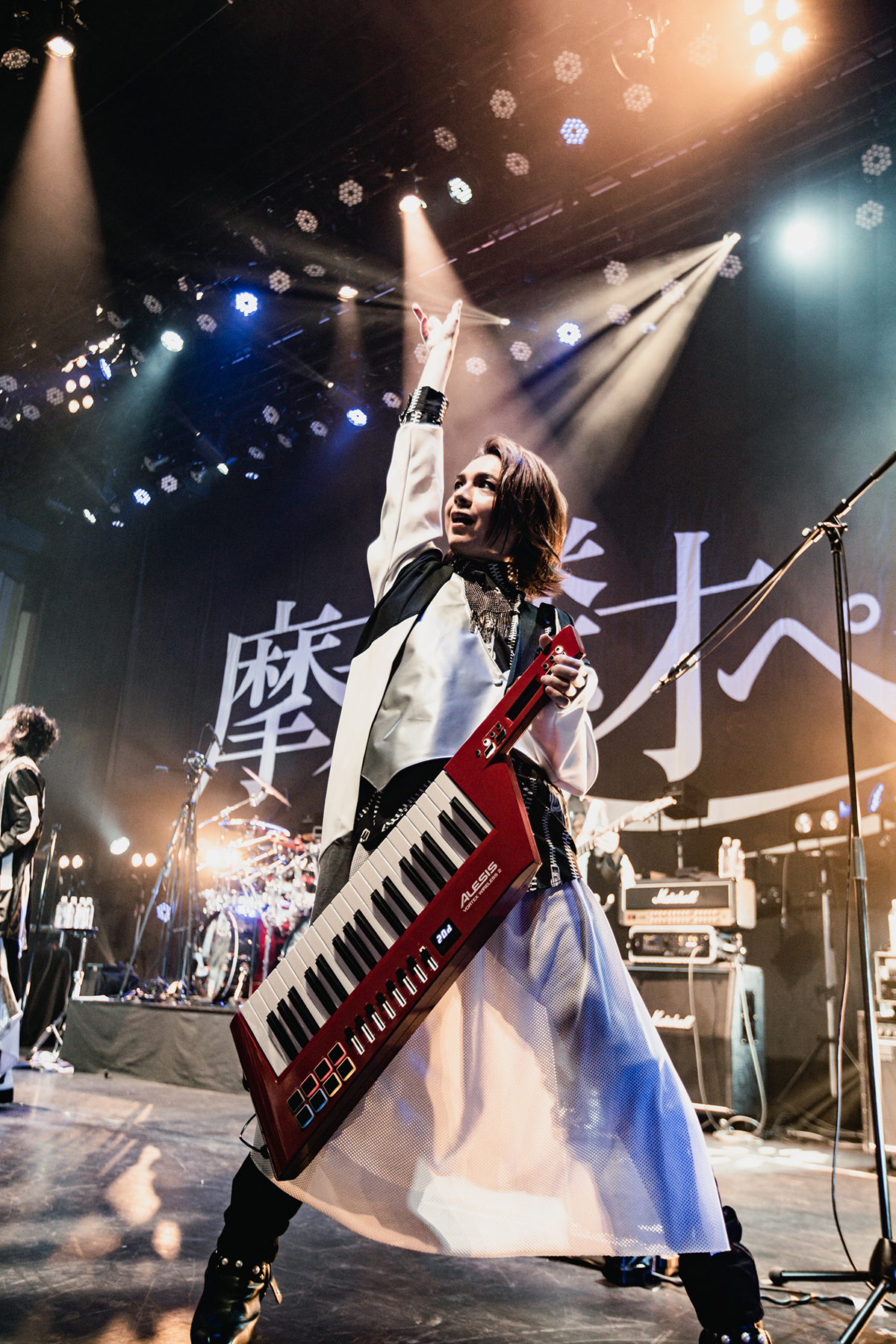 摩天楼オペラが希望ある未来への一歩を踏み出した“15th Anniversary