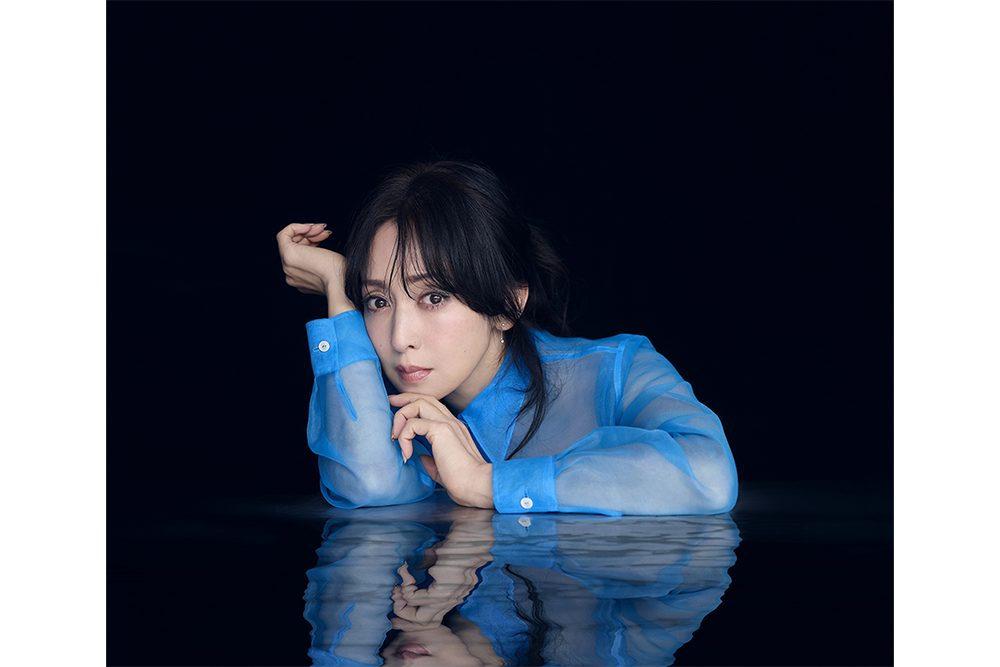 斉藤由貴 “アーティストから届く年賀状”企画に参加！｜DI:GA ONLINE