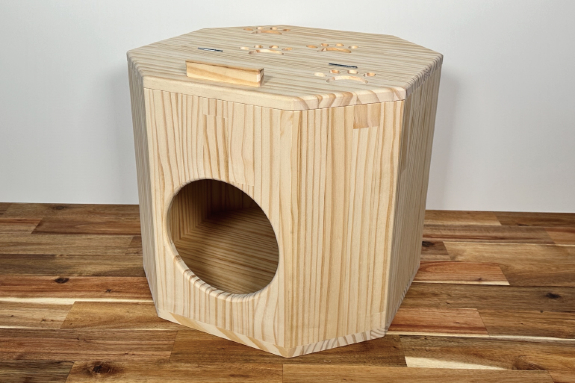 ☆送料無料☆キャットハウス・おうちでにゃん CAT007｜IPC DIYLab