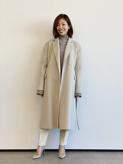 Theory〟の定番ロングコート、どう着る？【身長153cmエディターの