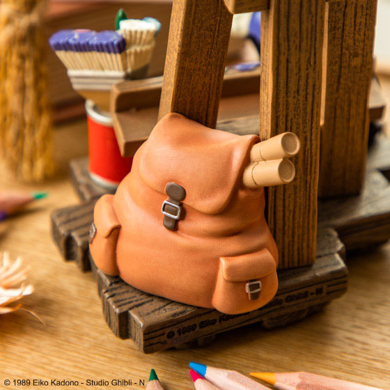 超希少】ジブリ魔女の宅急便 カレンダー付きジオラマスタンド ウルスラ