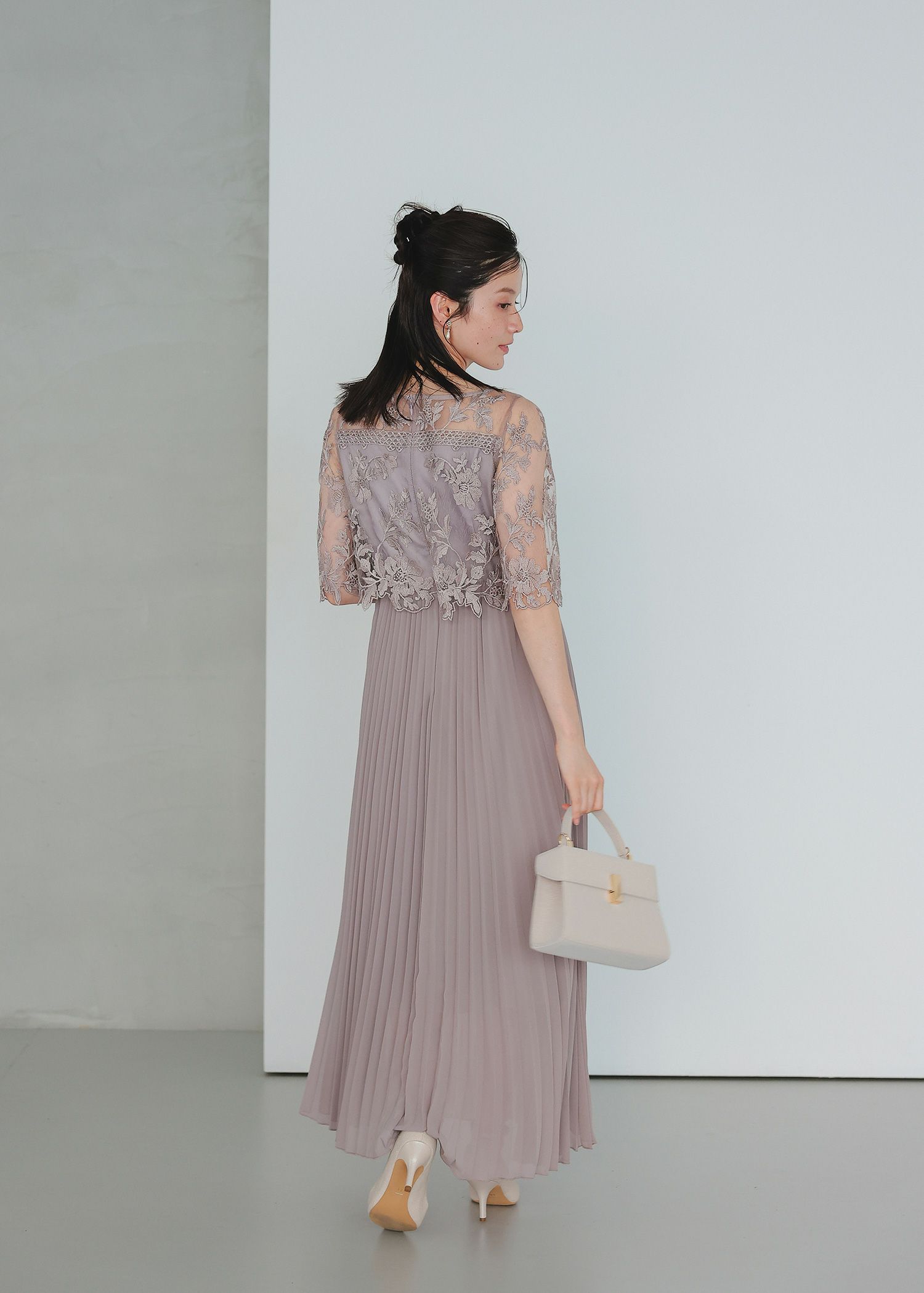 オリジナル柄レース×プリーツワンピース|DorryDoll