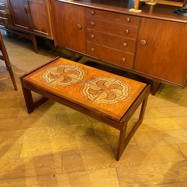 タイルトップ コーヒー テーブル Tiletop CoffeeTable | DOUBLEDAY