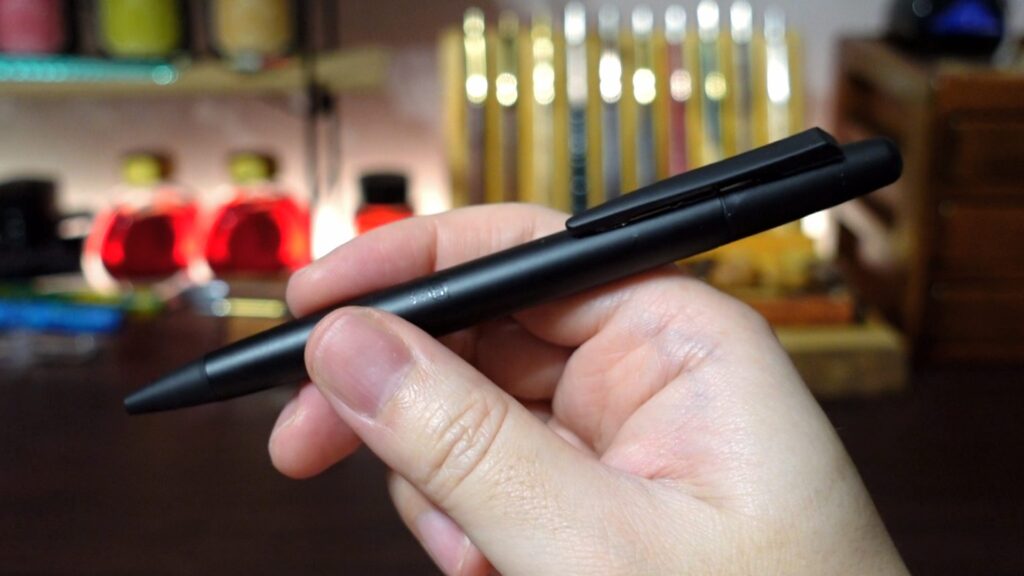 フルブラック】数量限定 フリクションポイントノックビズを開封