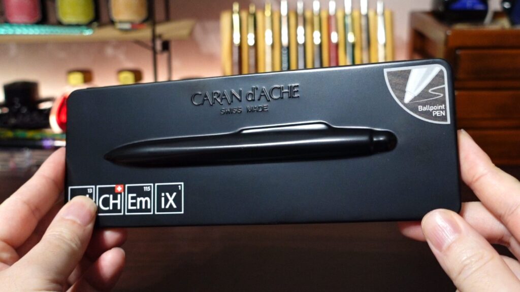 カランダッシュ】アルケミクス 6角太軸ボールペンを徹底レビュー