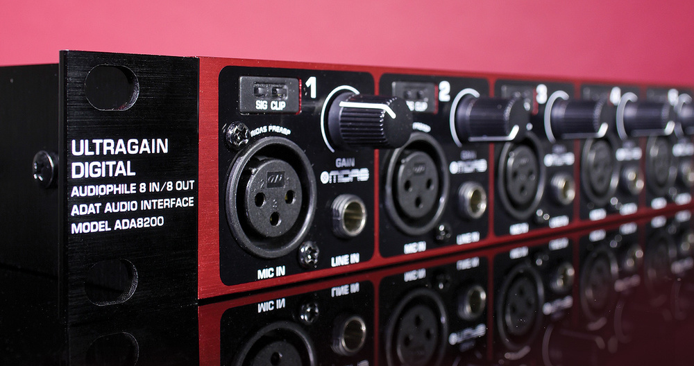 BehringerADA8200-01-