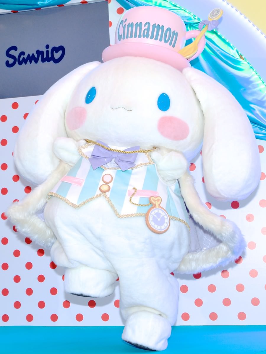 シナモロール】 10周年 つれてってシナモン ぬいぐるみ サンリオ