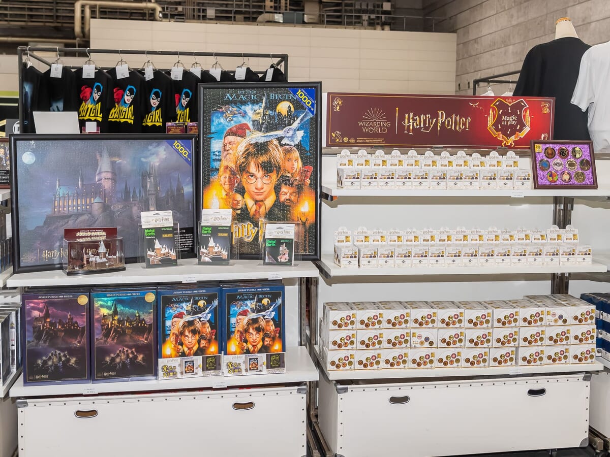 ファンタスティック・ビースト」やバットマン85周年記念グッズ！大阪