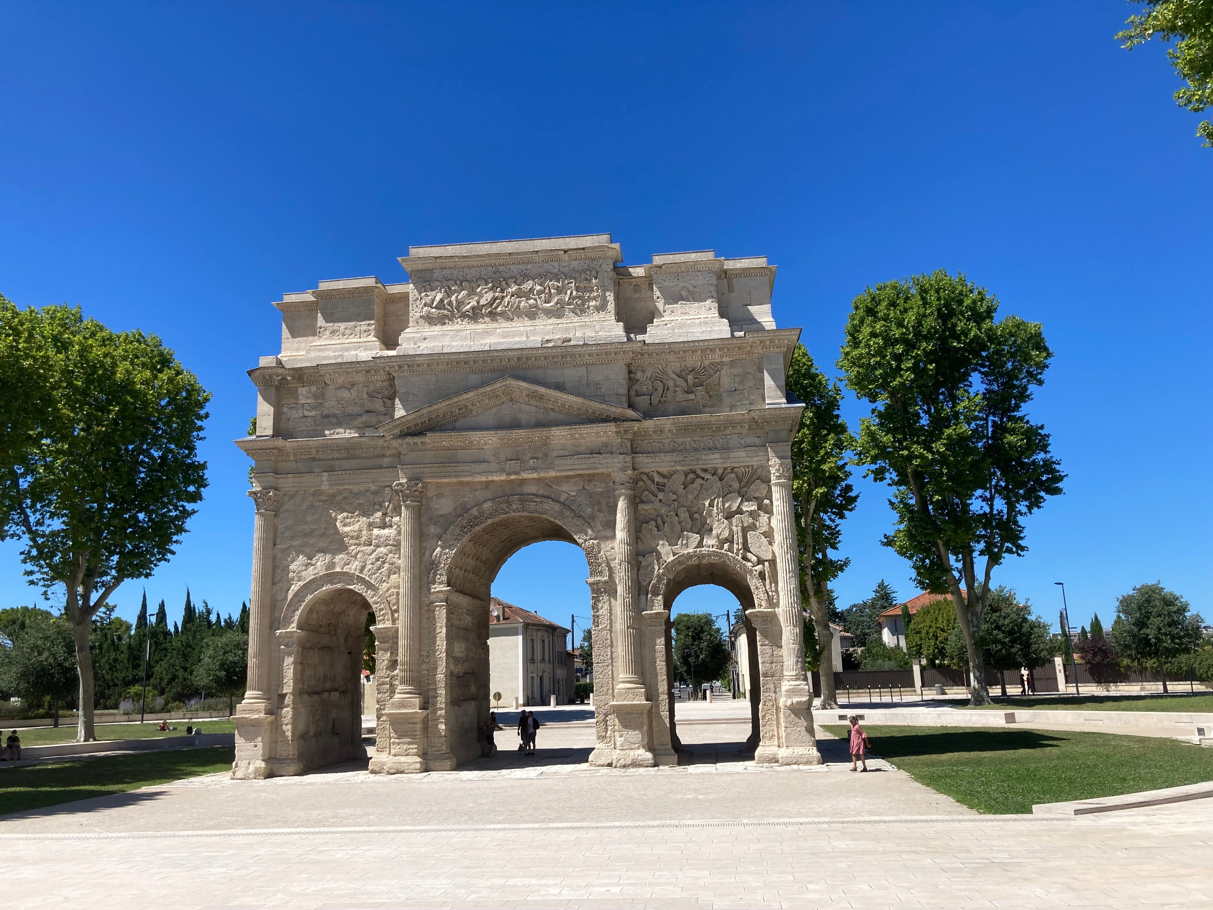 2026年 オランジュの凱旋門 - 出発前に知っておくべきことすべて