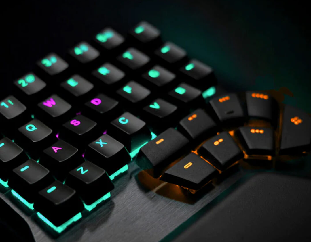 The Best Wireless Ergonomic Keyboard - Dygma Defy